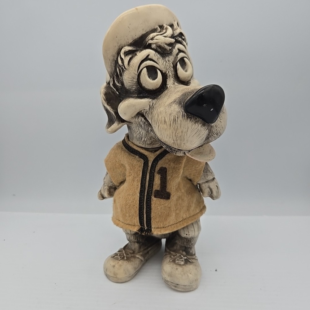 1977 Baseball Hound Dog Bank Hard Plastic 8" Creative Mfg Inc